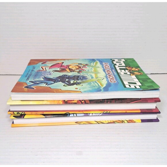 Lot (3) Popular MMOs Presents Zombies’ Day Off, Enter the Mine, A Hole New World - Picture 4 of 4